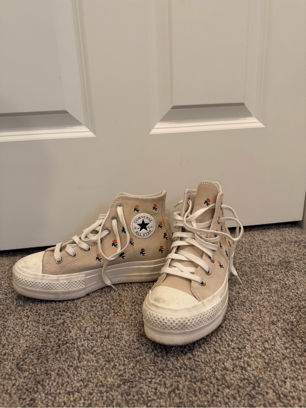 Converse Women's High Top Sneakers in Beige with Small Floral Embroidery